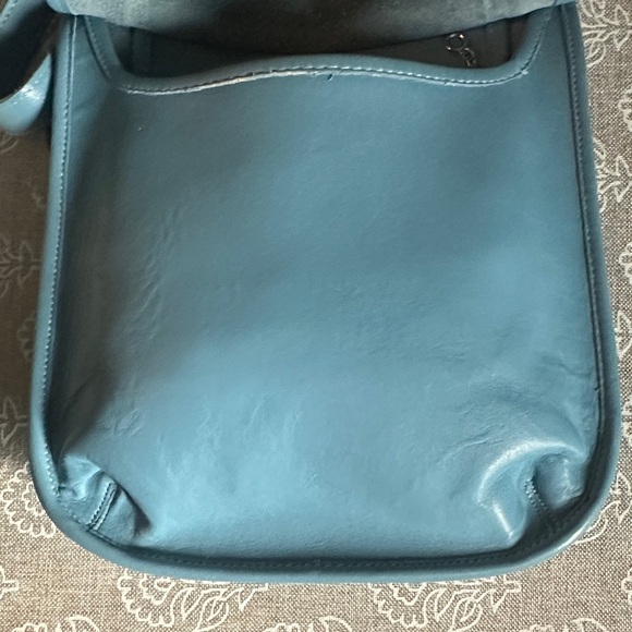 Coach Messenger Hippie Flap - Picture 4 of 13